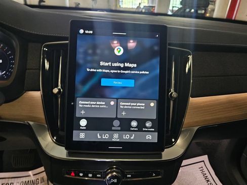 Certified 2025 Volvo XC90 B5 Core AWD/4WD image 22
