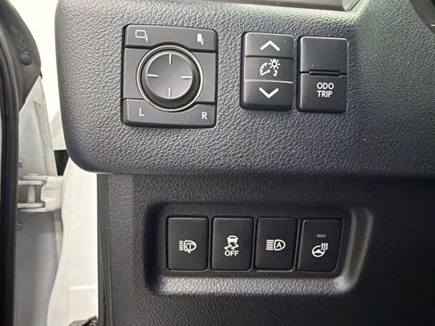Used 2023 Lexus GX 460 Premium AWD/4WD image 33