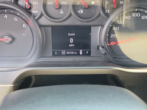 Used 2019 Chevrolet Silverado 1500 Custom image 25