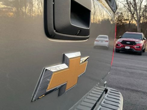 Used 2017 Chevrolet Silverado 1500 LT w/ All Star Edition image 19