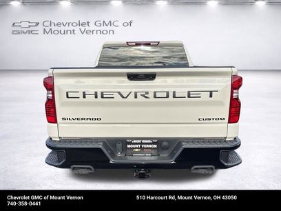 New 2026 Chevrolet Silverado 1500 Custom Trail Boss w/ Dark Appearance Package