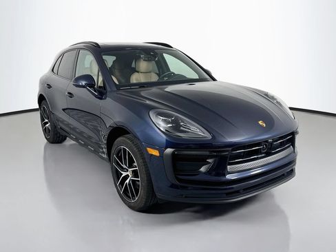 Certified 2023 Porsche Macan AWD/4WD image 7