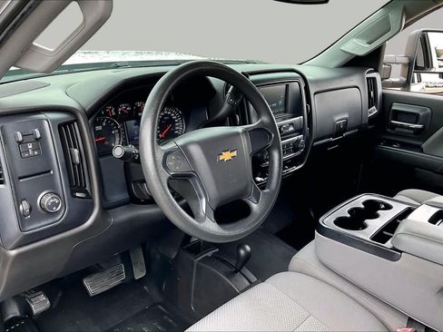 Used 2018 Chevrolet Silverado 2500 W/T w/ WT Convenience Package AWD/4WD image 17