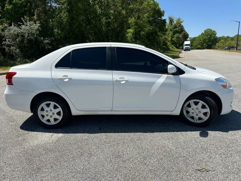 Used 2011 Toyota Yaris Sedan image 6