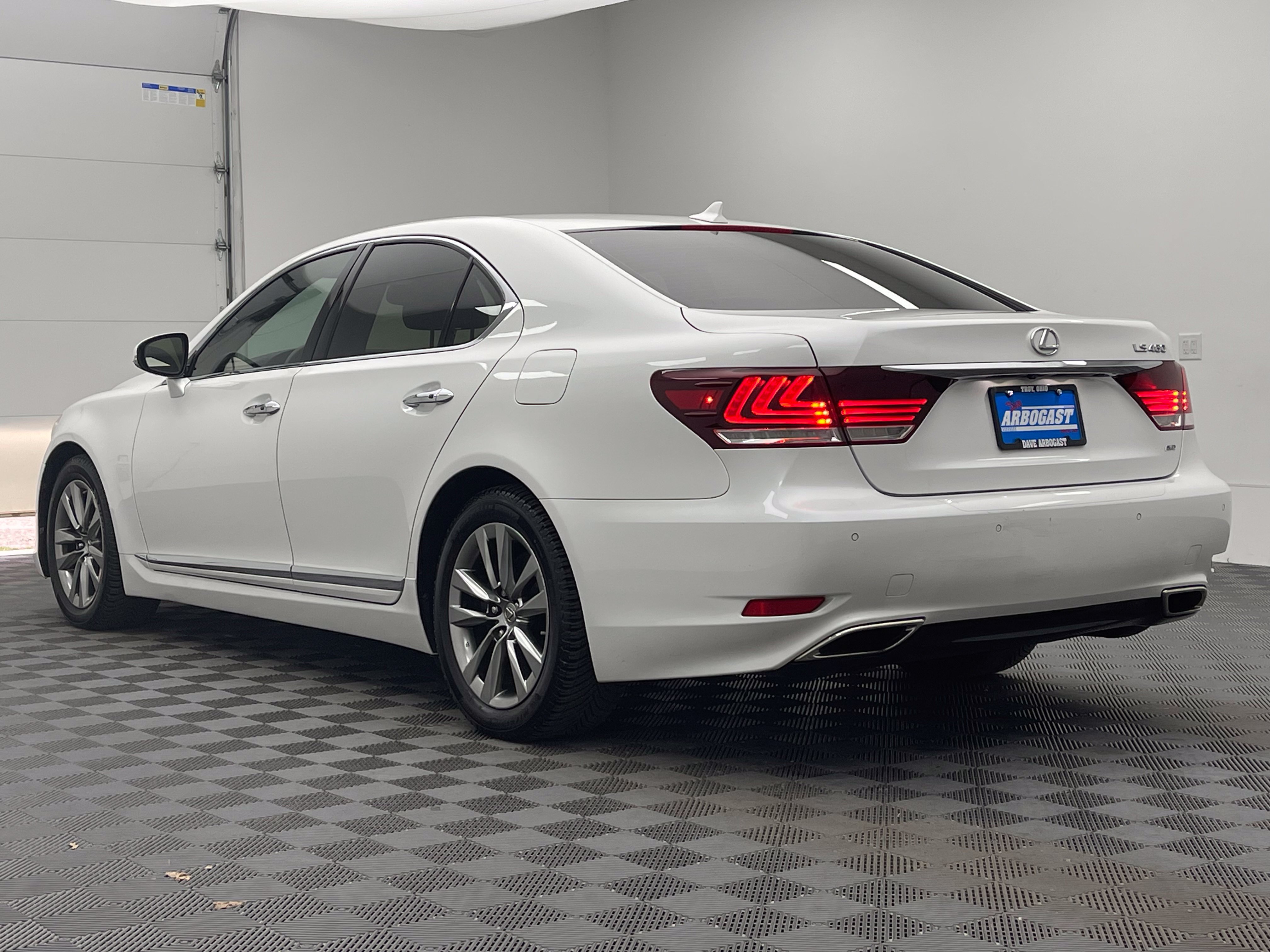 Used 2013 Lexus LS 460 AWD w/ Comfort Pkg image 14