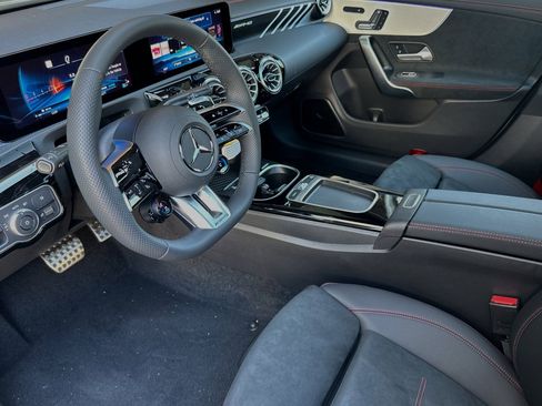 New 2025 Mercedes-Benz CLA 35 AMG 4MATIC image 10