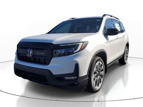 New 2025 Honda Passport Black Edition image 3