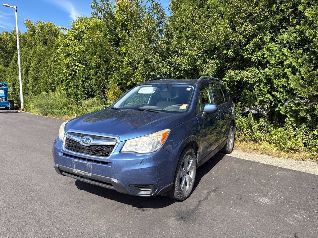 Used 2015 Subaru Forester 2.5i Premium w/ All-Weather Package AWD/4WD image 9