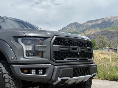 Used 2020 Ford F150 Raptor w/ Equipment Group 802A Luxury AWD/4WD image 17