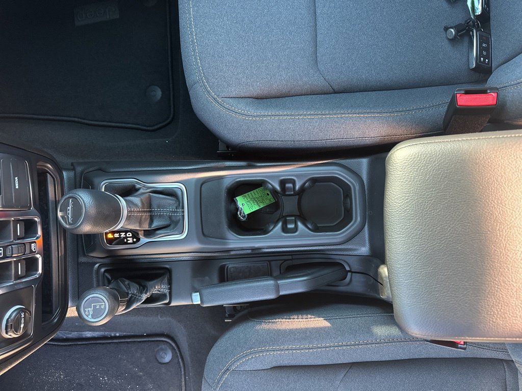 New 2026 Jeep Gladiator Sport AWD/4WD image 32
