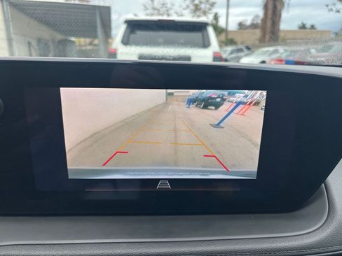 Used 2025 Buick Encore GX Preferred image 17