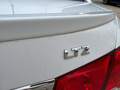 Used 2013 Chevrolet Cruze LTZ w/ Enhanced Safety Package FWD image 22