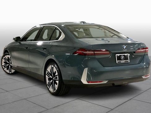 New 2026 BMW 530i w/ Premium Package image 12