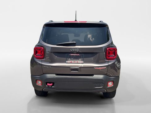 Used 2021 Jeep Renegade Trailhawk w/ Luxury Group III AWD/4WD image 4