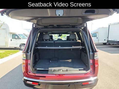 Used 2024 Jeep Grand Wagoneer Series III w/ Rear Seat Video Group 1 AWD/4WD image 34