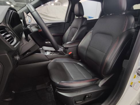 Used 2024 Ford Escape ST-Line Select w/ Tech Pack #2 image 14