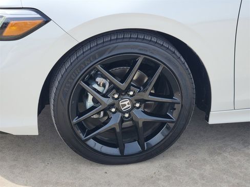 Certified 2025 Honda Civic Sport image 11