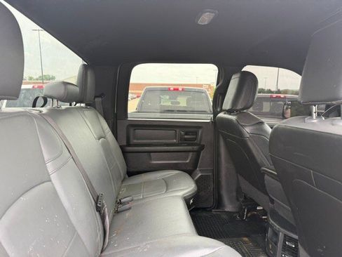 Used 2022 RAM 2500 Tradesman w/ Chrome Appearance Group AWD/4WD image 13