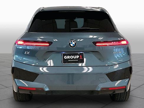 Used 2024 BMW iX xDrive50 w/ Sport Package AWD/4WD image 4