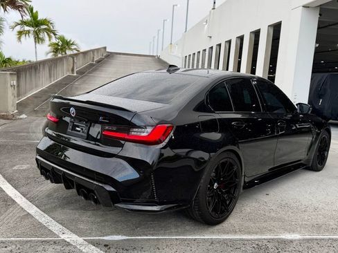Used 2022 BMW M3 Competition w/ M Carbon Exterior Package AWD/4WD image 11