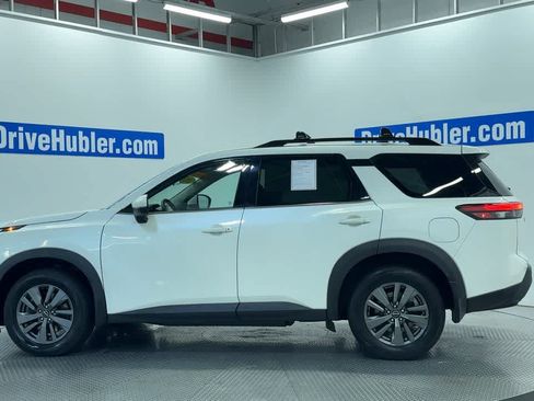 Used 2022 Nissan Pathfinder SV AWD/4WD image 7