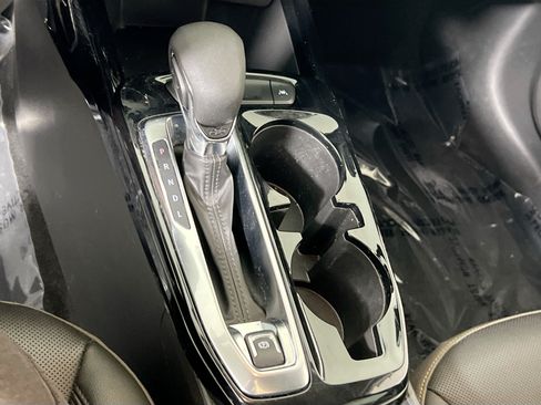 Used 2024 Chevrolet Trax ACTIV w/ Driver Confidence Package FWD image 16