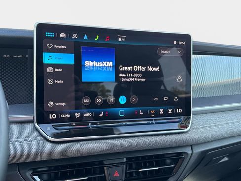 Certified 2025 Volkswagen Tiguan S FWD image 23