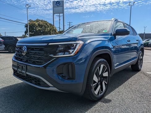 New 2026 Volkswagen Atlas Cross Sport SEL AWD/4WD image 8