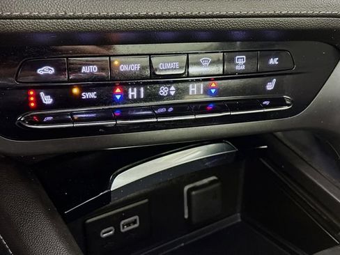 Used 2023 Buick Envision Essence w/ Sport Touring Package AWD/4WD image 20