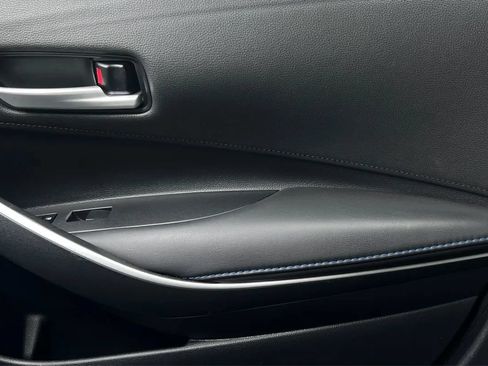 Used 2020 Toyota Corolla SE FWD image 37