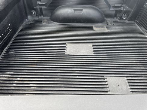 Used 2024 RAM 2500 Laramie image 31