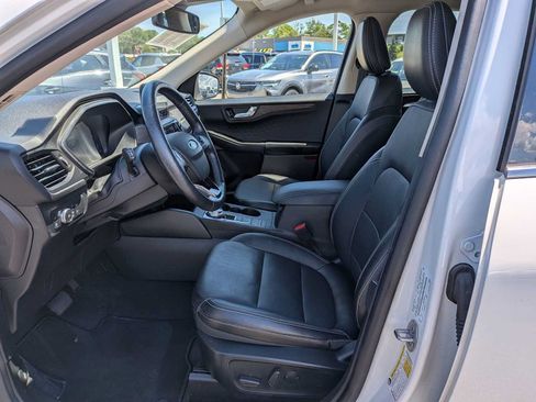 Used 2020 Ford Escape Titanium AWD/4WD image 13