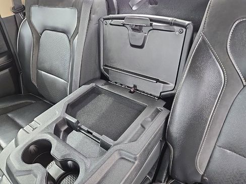 Used 2019 RAM 1500 Laramie image 45