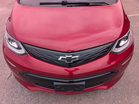 Used 2020 Chevrolet Bolt LT FWD image 12