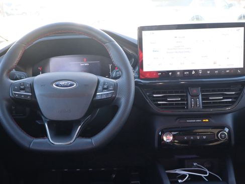 Used 2023 Ford Escape ST-Line w/ Tech Pack #1 image 13