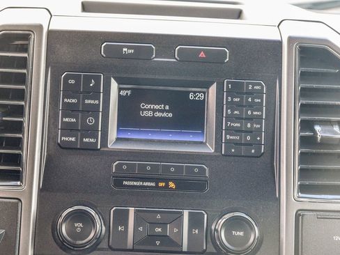 Used 2017 Ford F150 XLT image 17