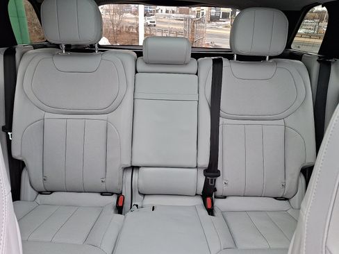 Used 2023 Land Rover Range Rover Sport SE image 21