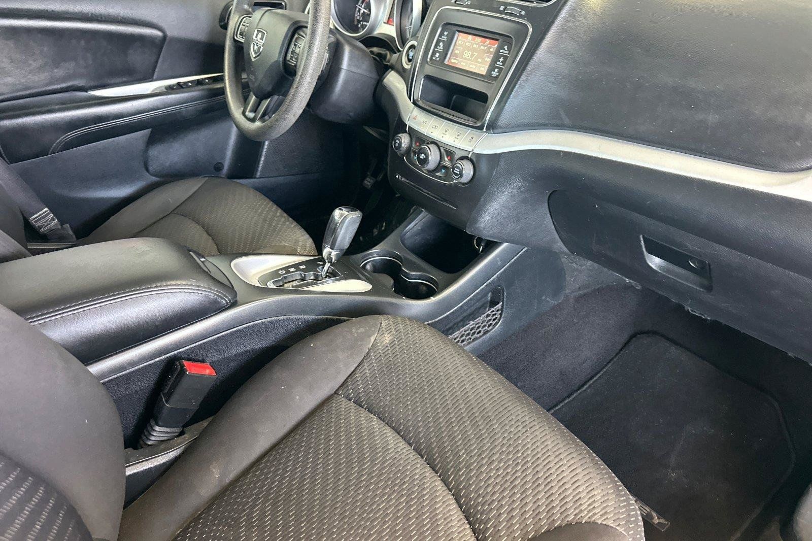 Used 2015 Dodge Journey American Value Package w/ Flexible Seating Group FWD image 15