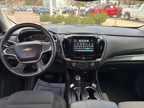 Used 2018 Chevrolet Traverse LT AWD/4WD image 14