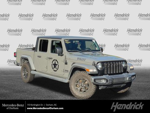 Used 2021 Jeep Gladiator Sport AWD/4WD image 1