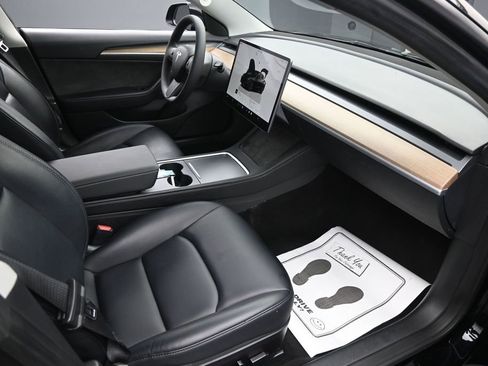 Used 2023 Tesla Model 3 Standard Range RWD image 31
