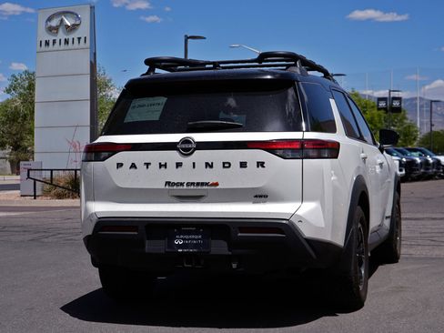 Used 2024 Nissan Pathfinder Rock Creek AWD/4WD image 9