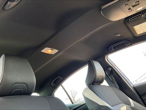 Used 2025 Toyota Camry SE image 17