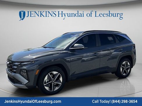 Certified 2025 Hyundai Tucson SEL FWD image 11