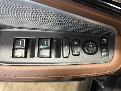 Used 2022 Acura MDX SH-AWD w/ Technology Package image 17
