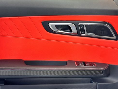 Used 2019 Mercedes-Benz AMG GT C image 17