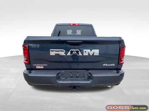 New 2026 RAM 2500 Big Horn AWD/4WD image 4