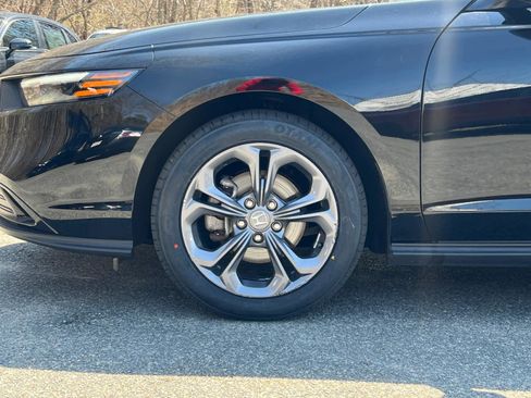 Used 2023 Honda Accord EX image 12