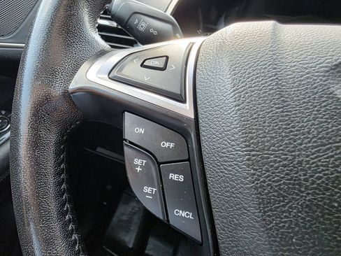 Used 2019 Ford Edge SEL w/ Equipment Group 201A AWD/4WD image 29