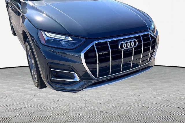 Used 2023 Audi Q5 2.0T Premium Plus w/ Premium Plus Package AWD/4WD image 30